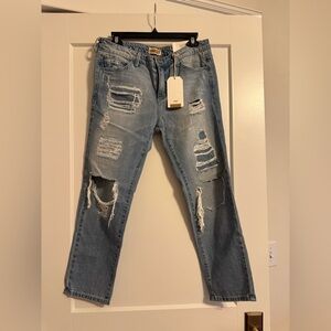 NWT! Hart Denim “Libbey Cropped Girlfriend” Distressed Jeans, Size 29